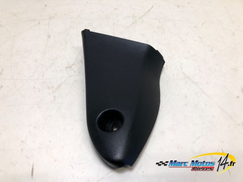HABILLAGE DE TETE DE FOURCHE GAUCHE SUZUKI 650 SV S 2002