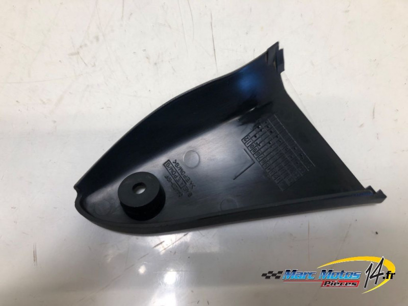 HABILLAGE DE TETE DE FOURCHE GAUCHE SUZUKI 650 SV S 2002