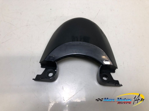 JONCTION ARRIERE DE CACHES LATERAUX SUZUKI 650 SV S 2002