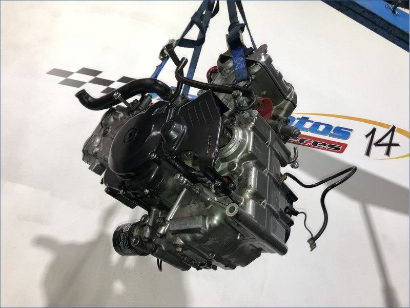 MOTEUR SUZUKI 650 SV S 2002