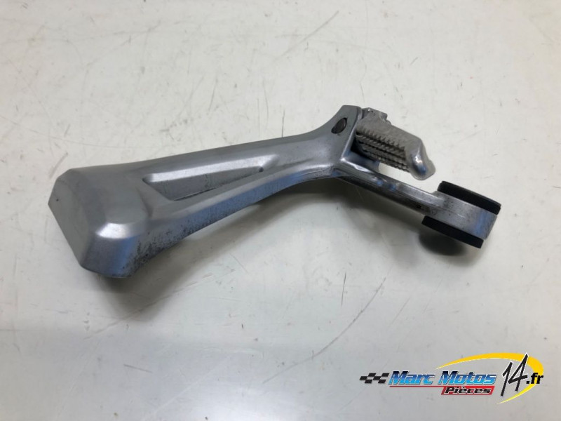 PLATINE ARRIERE DROITE SUZUKI 650 SV S 2002