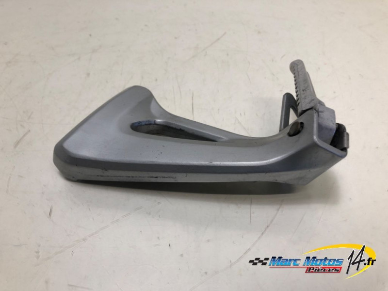 PLATINE ARRIERE GAUCHE SUZUKI 650 SV S 2002