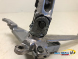 PLATINE AVANT DROITE SUZUKI 650 SV S 2002