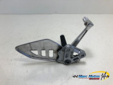 PLATINE AVANT GAUCHE SUZUKI 650 SV S 2002