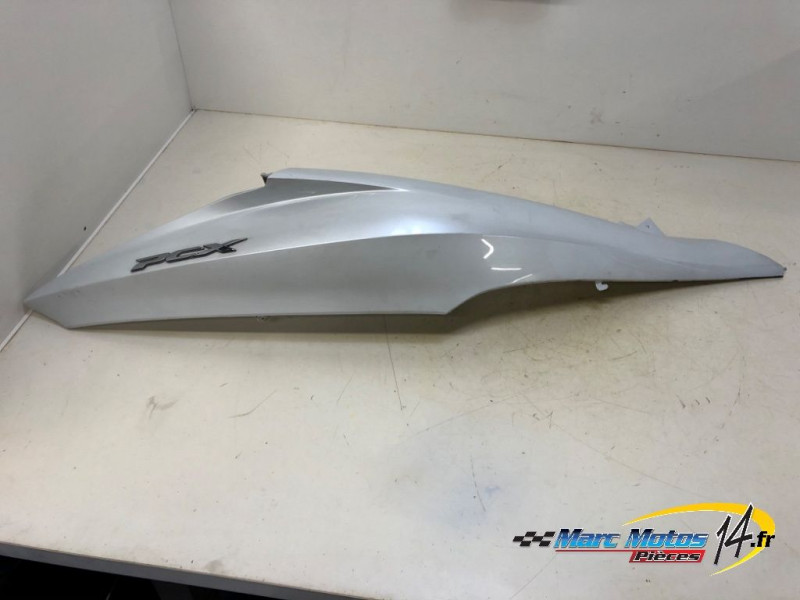 CACHE LATERAL DROIT HONDA 125 PCX 2013