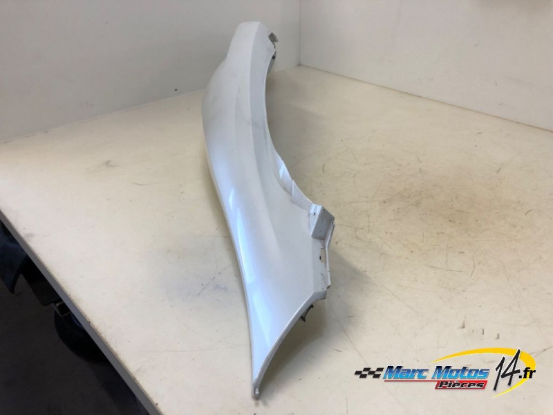 CACHE LATERAL DROIT HONDA 125 PCX 2013