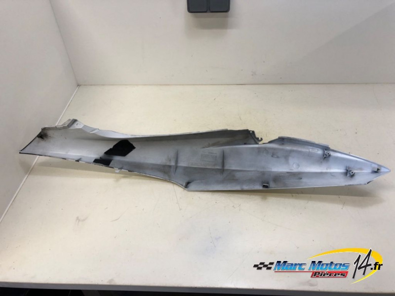 CACHE LATERAL DROIT HONDA 125 PCX 2013