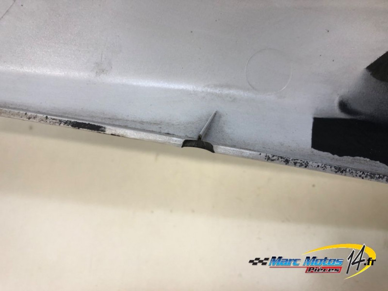 CACHE LATERAL DROIT HONDA 125 PCX 2013
