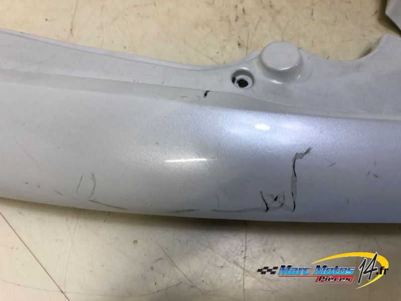 JONCTION ARRIERE DE CACHES LATERAUX HONDA 125 PCX 2013