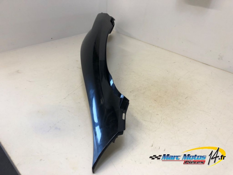 CACHE LATERAL DROIT HONDA 125 PCX 2013