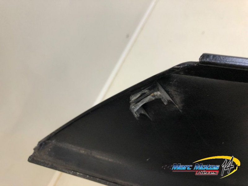 CACHE LATERAL DROIT HONDA 125 PCX 2013