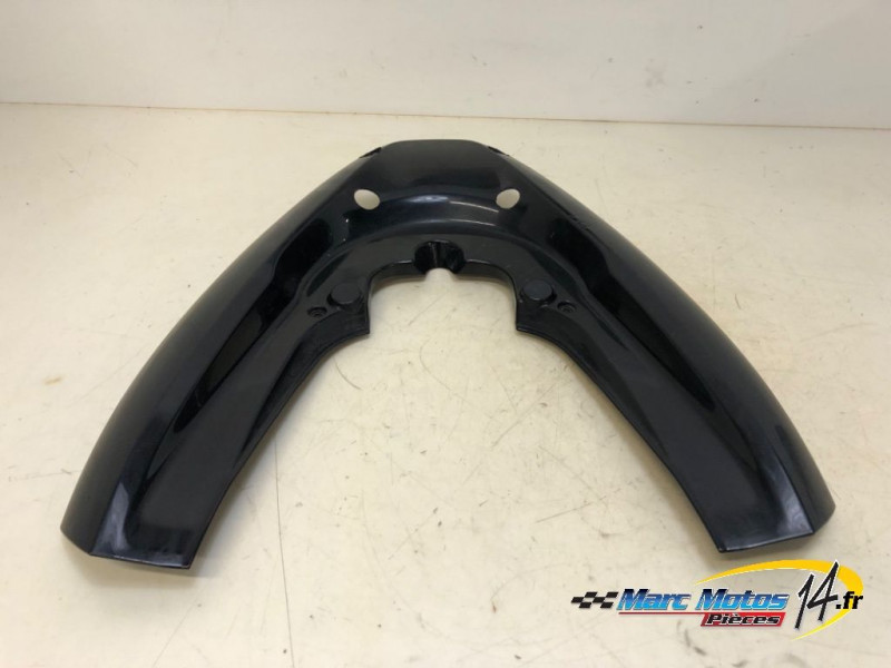 JONCTION ARRIERE DE CACHES LATERAUX HONDA 125 PCX 2013