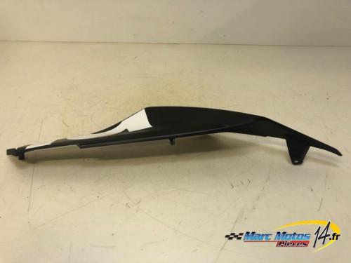 CACHE LATERAL GAUCHE APRILIA 457 RS 2024