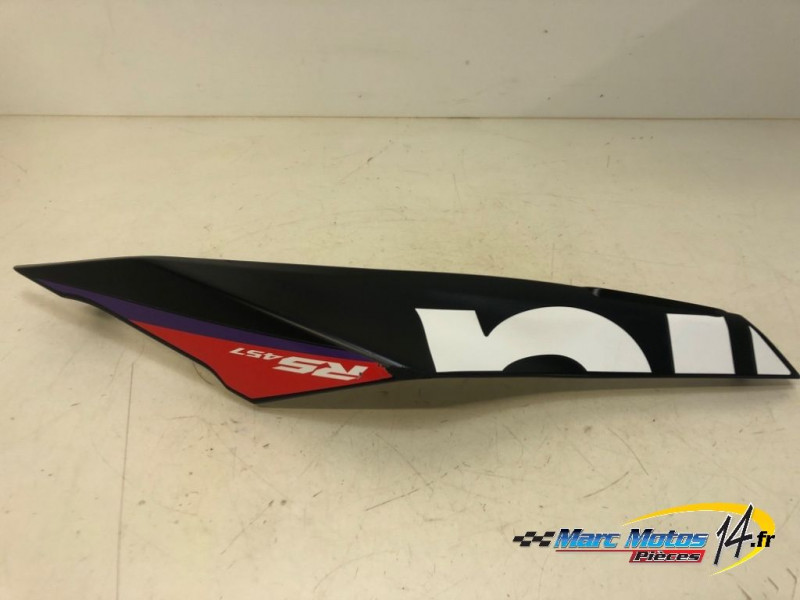 CACHE LATERAL GAUCHE APRILIA 457 RS 2024