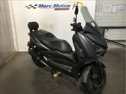 YAMAHA 300 XMAX 