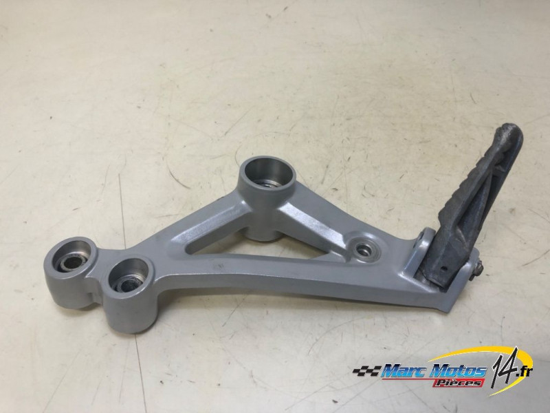 PLATINE AVANT GAUCHE APRILIA 457 RS 2024