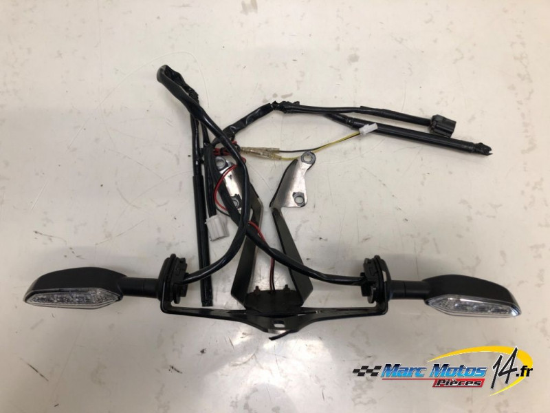 SUPPORT DE PLAQUE YAMAHA MT10 2019
