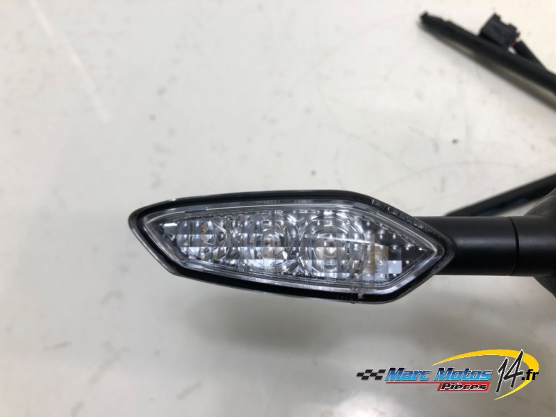 SUPPORT DE PLAQUE YAMAHA MT10 2019