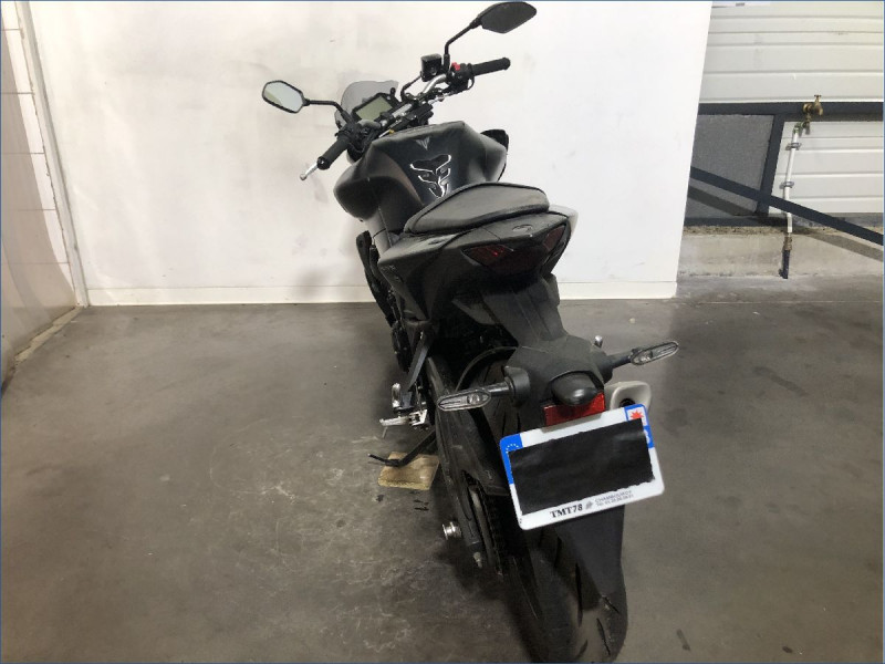 YAMAHA MT03 300 