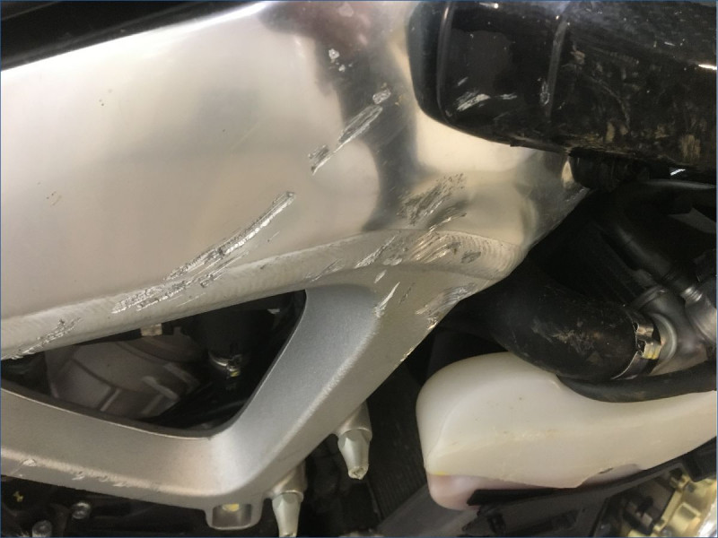 APRILIA 1000 TUONO V4