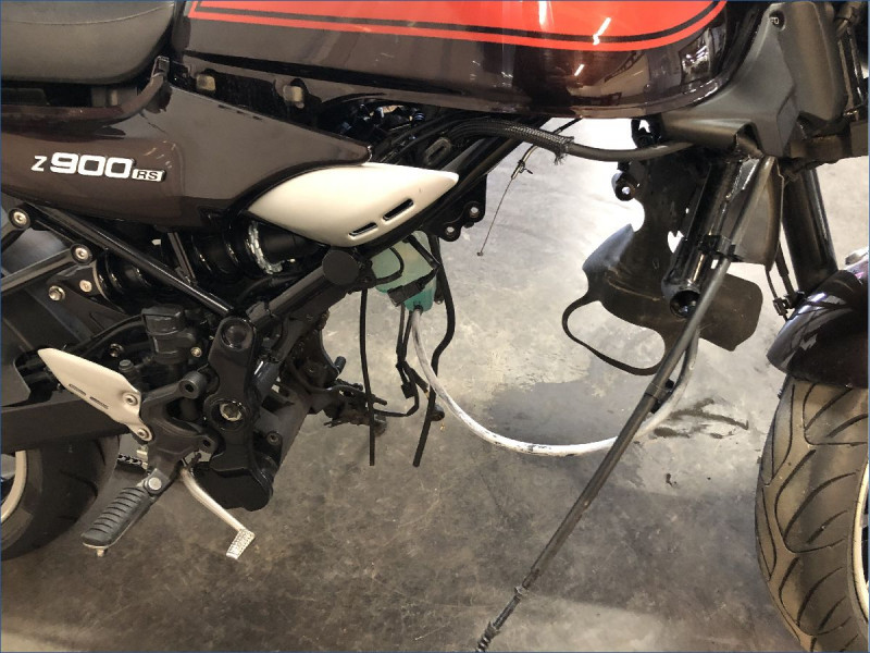 KAWASAKI Z900 RS 