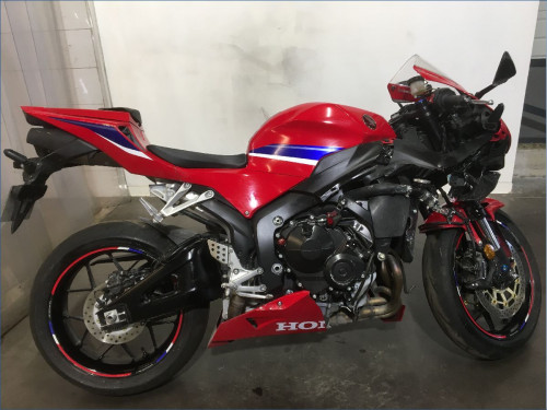 HONDA CBR600RR 