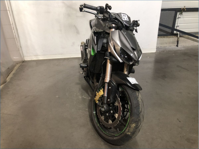KAWASAKI Z1000 