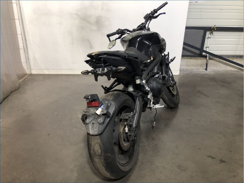 YAMAHA MT09 