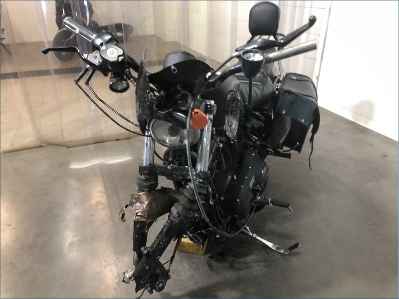HARLEY-DAVIDSON 883 XLN SPORTSTER 
