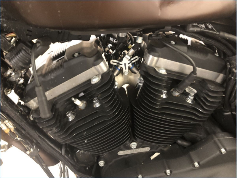 HARLEY-DAVIDSON 883 XLN SPORTSTER 