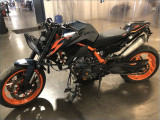 KTM 890 DUKE R