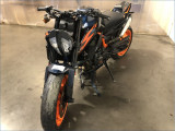 KTM 890 DUKE R
