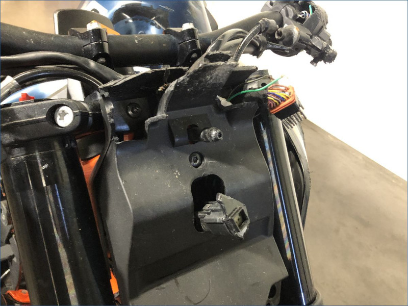 KTM 890 DUKE R