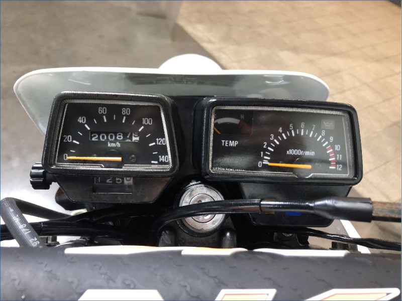 YAMAHA 200 DTR 