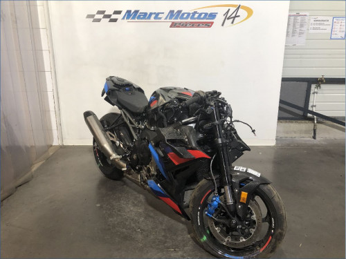 BMW M1000R 
