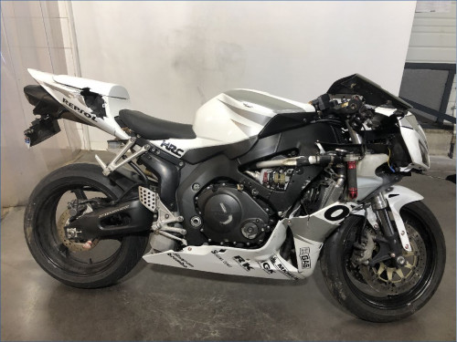 HONDA 1000 CBR R 