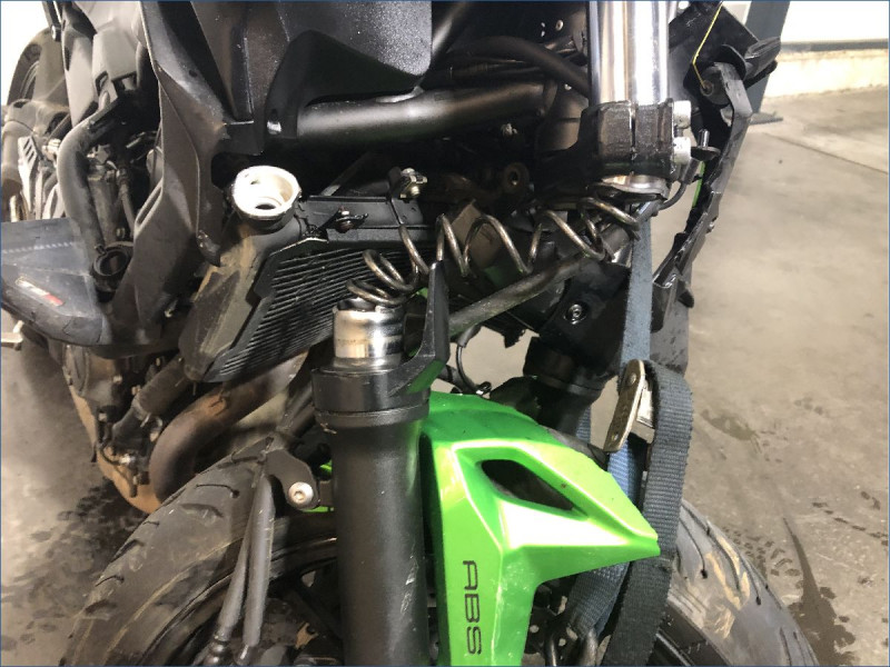 KAWASAKI Z650 