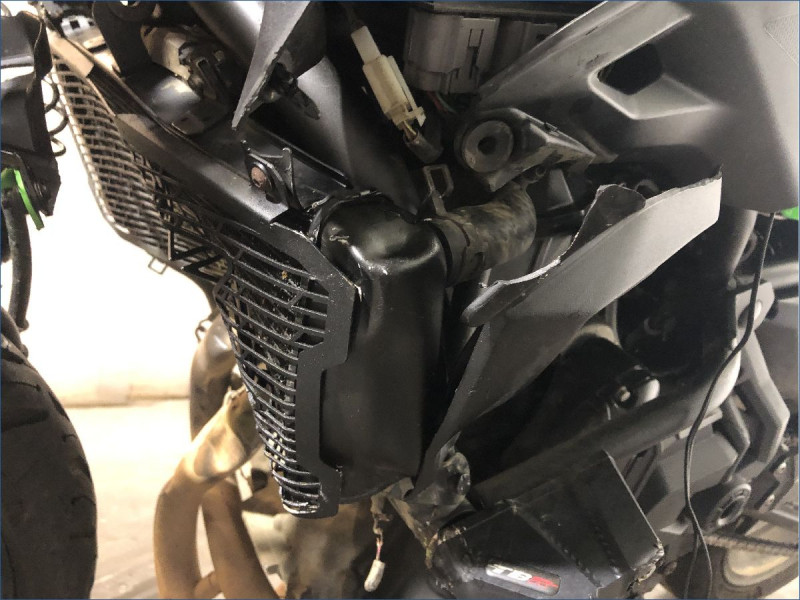 KAWASAKI Z650 