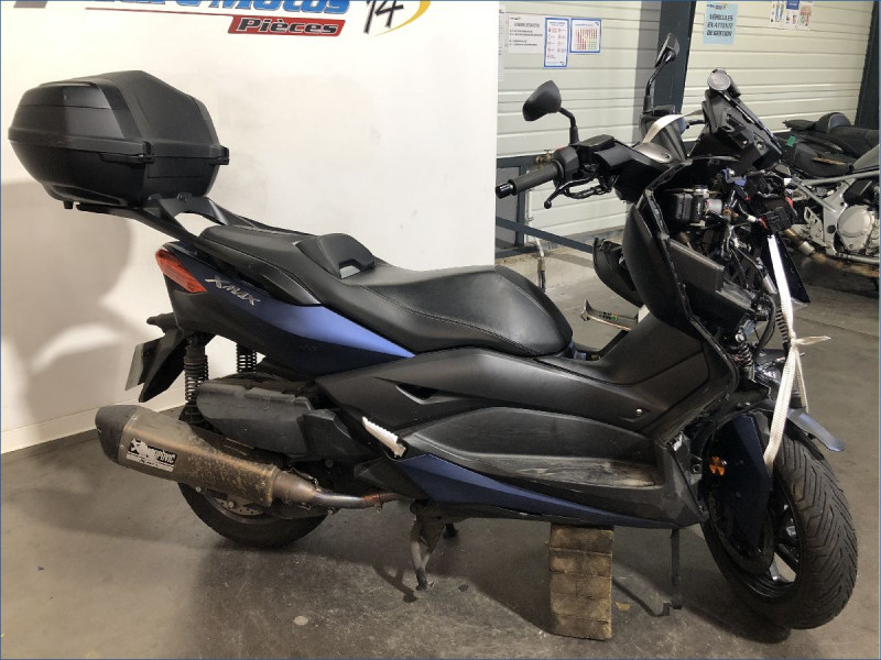 YAMAHA 400 XMAX 