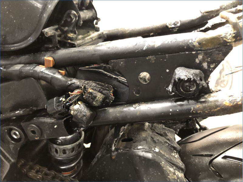 SUZUKI 600 GSR 