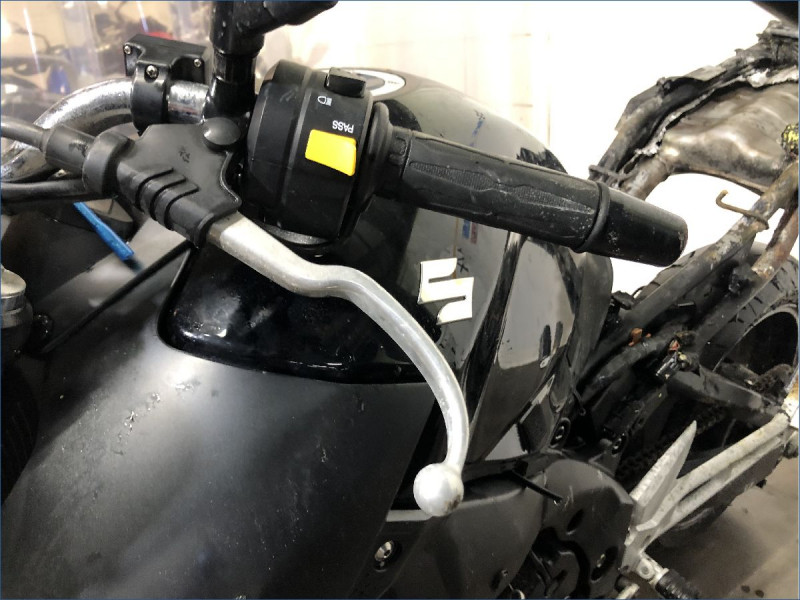 SUZUKI 600 GSR 