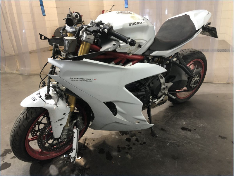 DUCATI 939 SUPERSPORT S