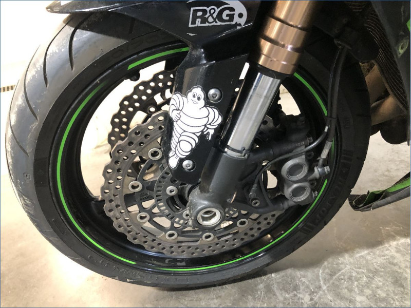 KAWASAKI ZX10R 