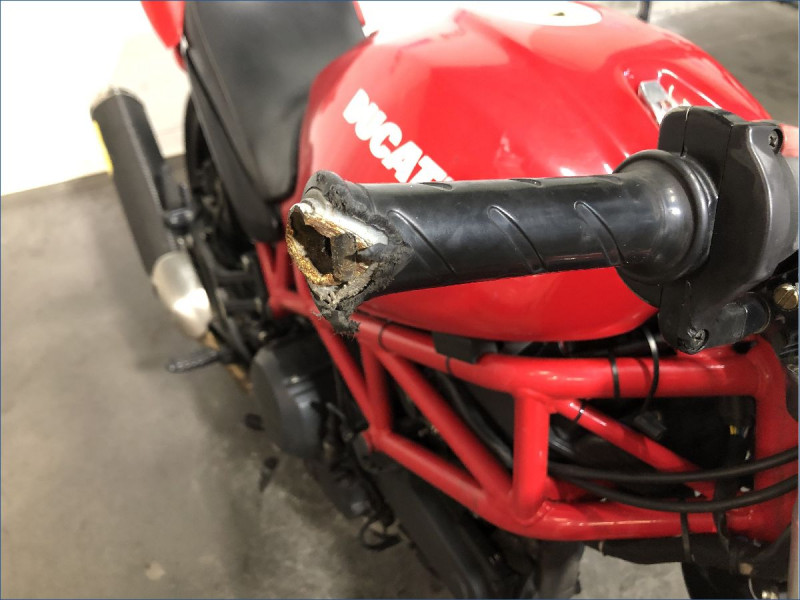 DUCATI 695 MONSTER 