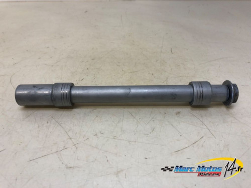 AXE DE ROUE AVANT HONDA CBR650R 2024