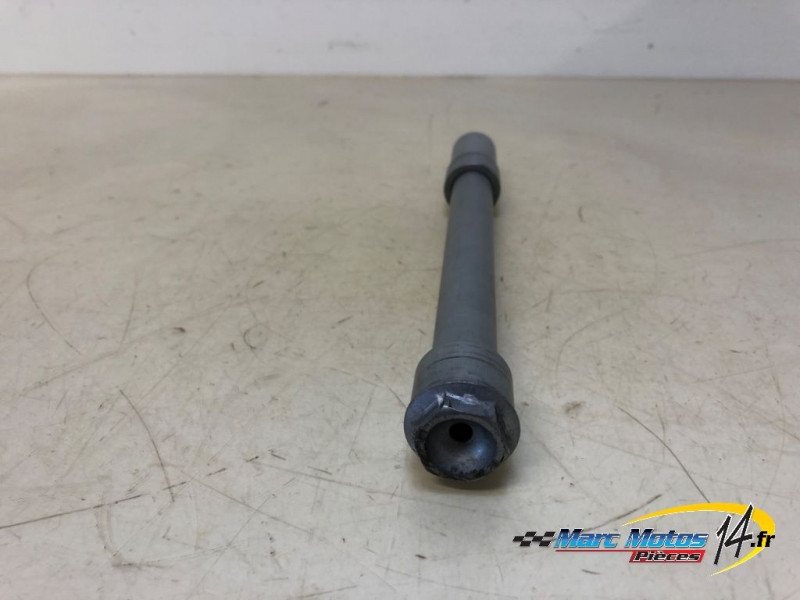 AXE DE ROUE AVANT HONDA CBR650R 2024