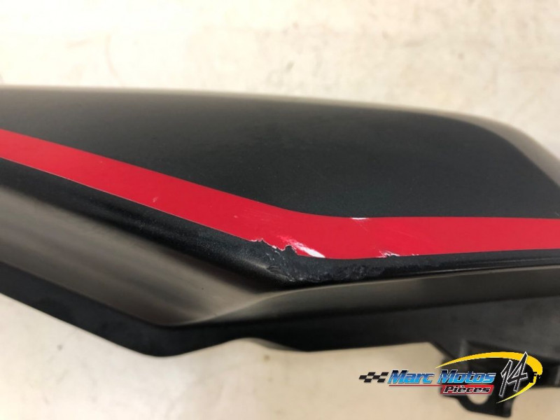 CACHE LATERAL GAUCHE HONDA CBR650R 2024
