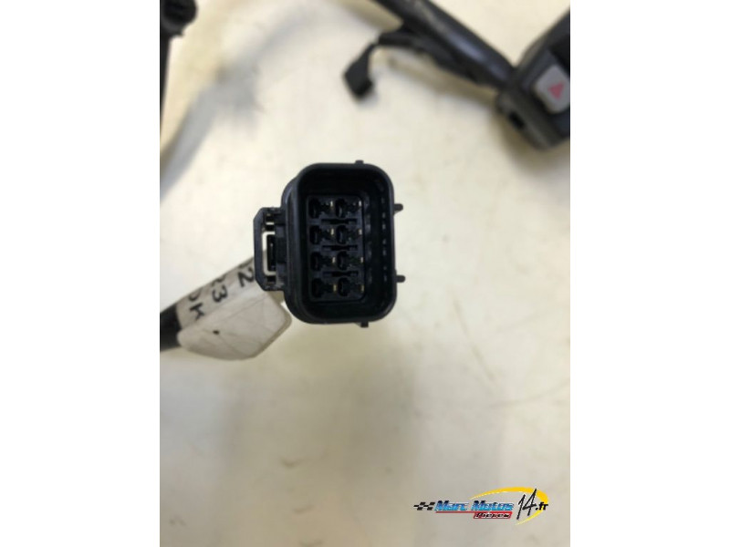 COMMODO DROIT HONDA CBR650R 2024