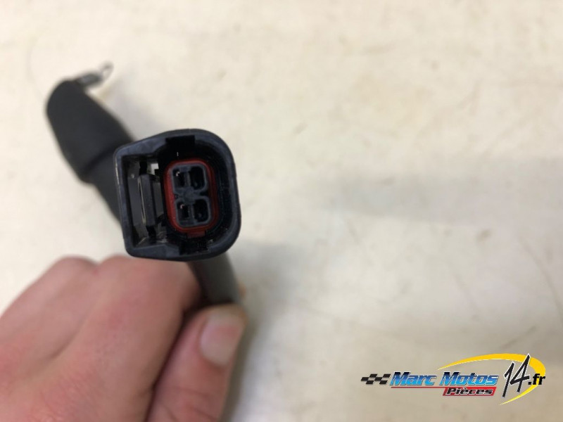 CONTACTEUR DE FREIN ARRIERE HONDA CBR650R 2024