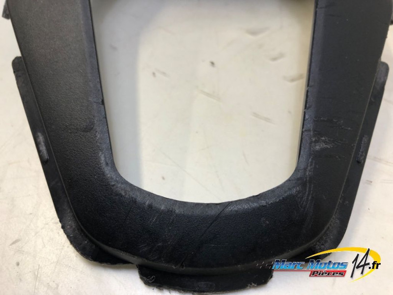 PASSAGE DE ROUE HONDA CBR650R 2024